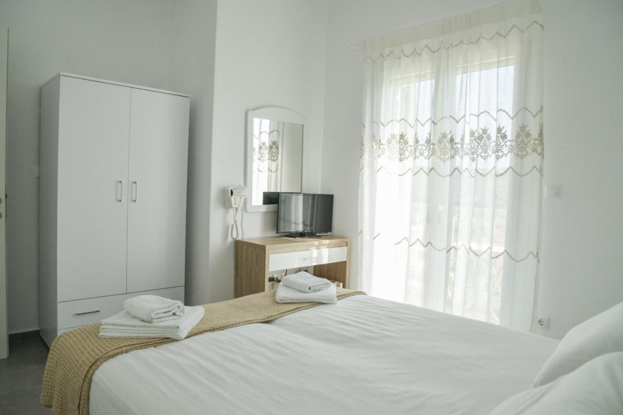 Zeras Apartments Адамас Екстер'єр фото