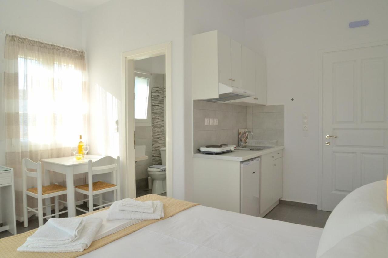 Zeras Apartments Адамас Екстер'єр фото